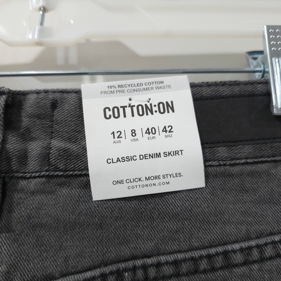 COTTON ON Black Wash Denim Mini Skirt, Raw Hem, 100 Cotton, NWT, Size 8 - Picture 10 of 14